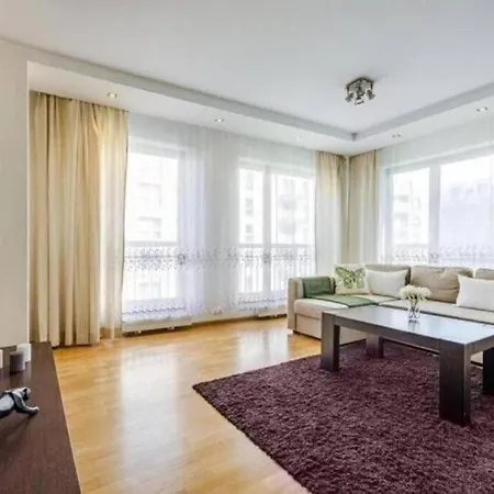 Urban Nest - Szafarnia 7 & 8 * Gdansk