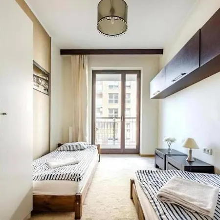 Urban Nest - Szafarnia 7 & 8 * Gdańsk