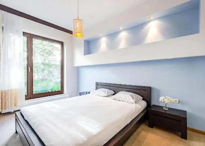 Urban Nest - Szafarnia 7 & 8 *