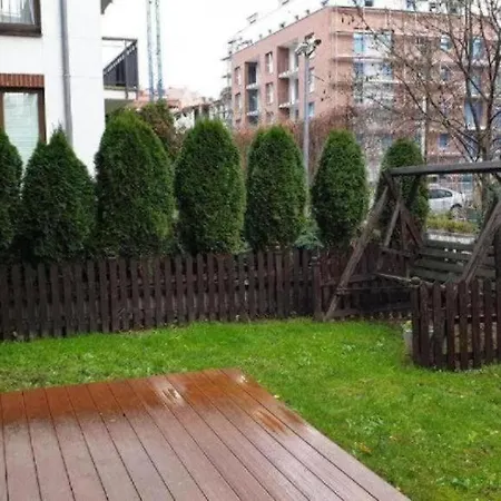 Apartment Urban Nest - Szafarnia 7 & 8 *